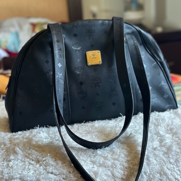 MCM PVC half moon shoulder bag - Picture 2 of 13